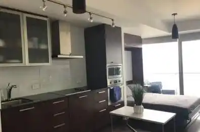 12 York Street Unit# 5708 Toronto C01 Ontario M5J 0A1