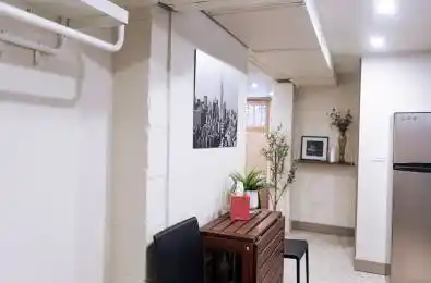 33 Juliet Crescent Unit# Basement Toronto W03 Ontario M6M 1N5