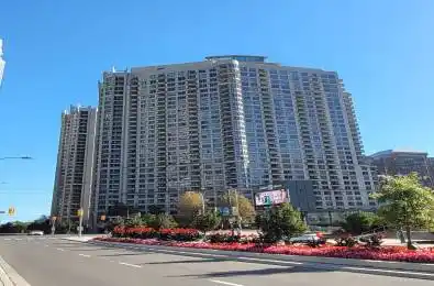 3888 Duke Of York Boulevard Unit# 924 Mississauga Ontario L5B 4P5