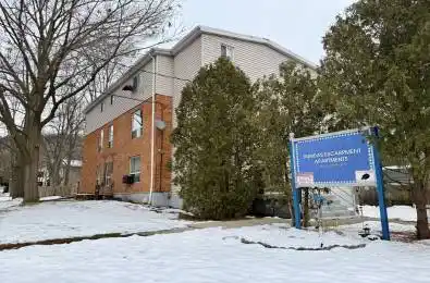 37 Bond Street Hamilton Ontario L9H 3H2