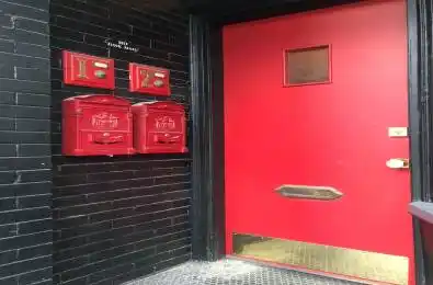 476 Roncesvalles Avenue Unit# #1 Toronto W01 Ontario M6R 2N5