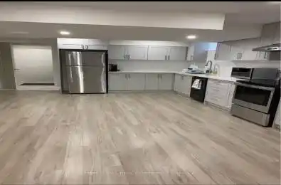 499 Beverley Glen Boulevard Vaughan Ontario L4J 7S1