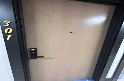 195 McCaul Street Unit# 301 Toronto C01 Ontario M5T 1W6