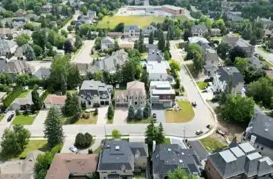 12 Orlon Crescent Richmond Hill Ontario L4C 6S5