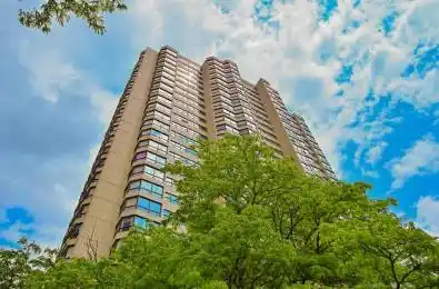 8 Lisa Street Unit# 804 Brampton Ontario L6T 4S6