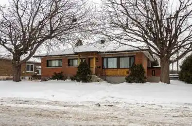 366 Maria Goretti Circle Vanier and Kingsview Park Ontario K1L 7K8