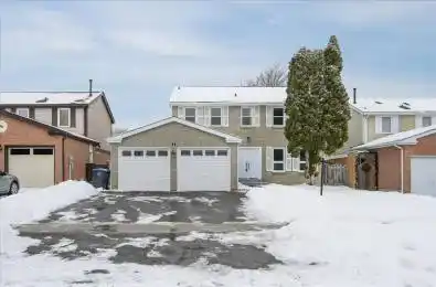 44 Newcastle Crescent Brampton Ontario L6S 3Y8