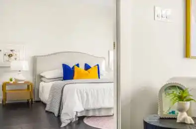 28 Prince Regent Street Unit# PH8 Markham Ontario L6C 0V5