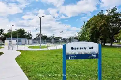 7 Smith Crescent Unit# 323 Toronto W07 Ontario M8Z 0G3