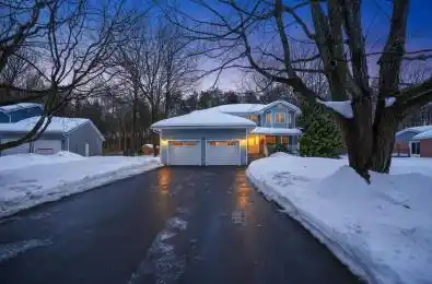 5 Bailey Crescent Tiny Ontario L0L 2T0