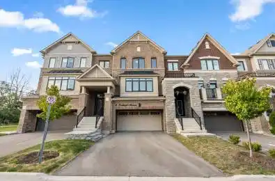 4 Fraleigh Avenue Markham Ontario L6C 0Y9