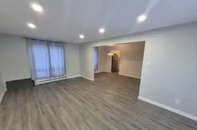 12 Hoskins Square Brampton Ontario L6S 2N6