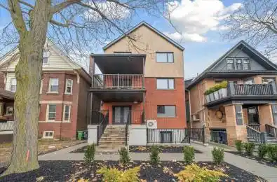 321 St George Street Unit# 8 Toronto C02 Ontario M5R 2R2