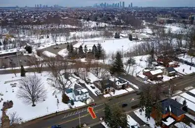 307 Queen Street Mississauga Ontario L5M 1L9