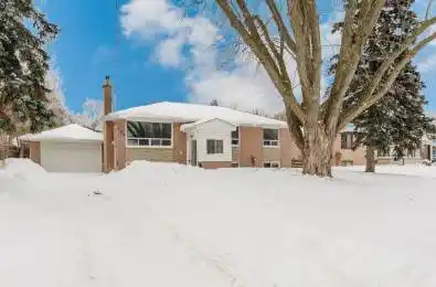 142 Kingslynn Drive King Ontario L7B 1H1