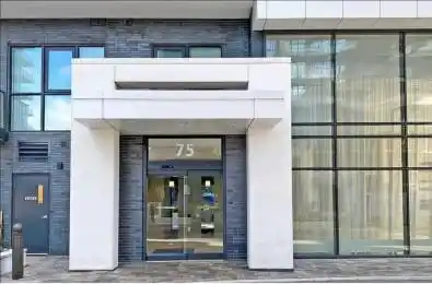 75 Oneida Crescent Unit# Ph11 Richmond Hill Ontario L4B 0H3