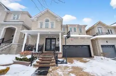 27 Darlet Avenue Ajax Ontario L1Z 0G4