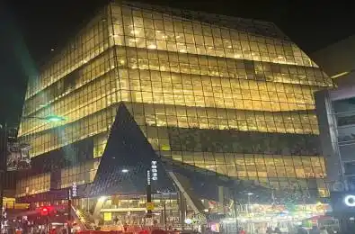 308 JARVIS Street Unit# 616 Toronto C08 Ontario M5A 2P2