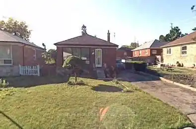 3 Strode Drive Unit# Main upper Toronto E08 Ontario M1J 1L8