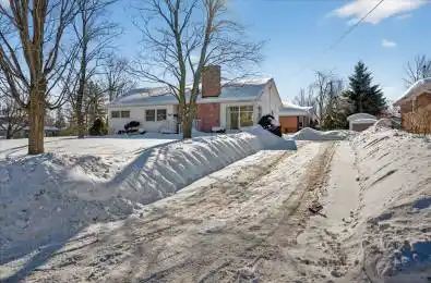 797 Valleyview Drive Peterborough Ontario K9J 6P9