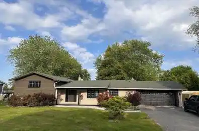 1143 Connaught Drive Selwyn Ontario K0L 1T0