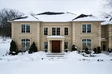 65 Kingswood Drive King Ontario L7B 1K8