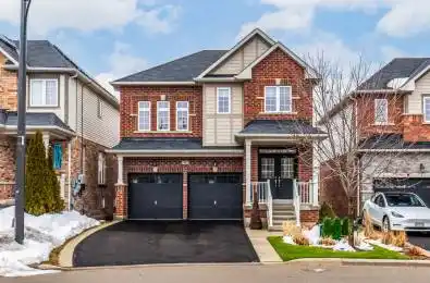 8 Bousfield Court Hamilton Ontario L8B 0T3
