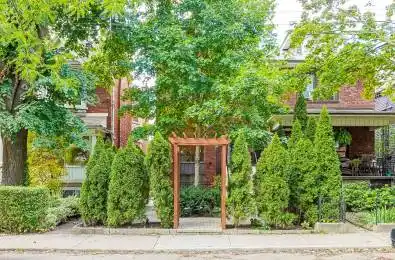 916 Manning Avenue Unit# Fr Bsmt Toronto C02 Ontario M6G 2X4