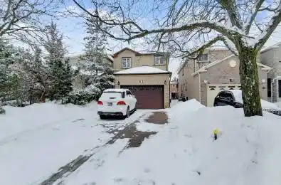 81 Stirling Crescent Markham Ontario L3R 7J8
