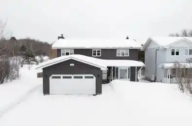 11 Silverwood Drive Huntsville Ontario P1H 1N1