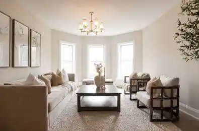 17 West Street Huntsville Ontario P1H 1X6