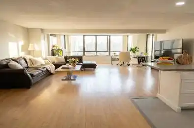 195 St Patrick Street Unit# 406 Toronto C01 Ontario M5T 2Y8