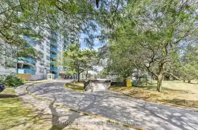 1442 Lawrence Avenue Unit# 207 Toronto W04 Ontario M6L 1B2