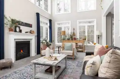 16 LEEDS Court Bracebridge Ontario P1L 0B7