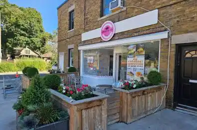 1639 Bayview Avenue Toronto C11 Ontario M4G 3B5