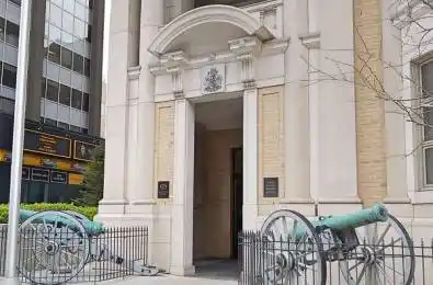 426 University Avenue Unit# 3503 Toronto C01 Ontario M5G 1S9