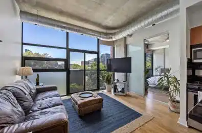 60 Bathurst Street Unit# 303 Toronto C01 Ontario M5V 2P4