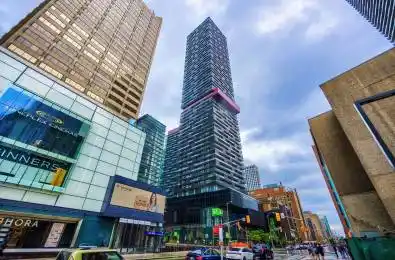 8 Eglinton Avenue Unit# 2705 Toronto C10 Ontario M4P 0C1