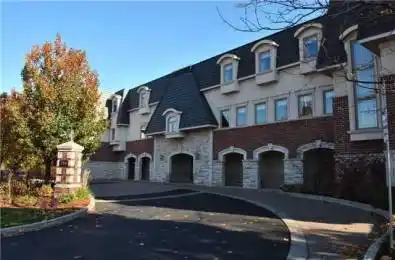 390 Upper Middle Road Unit# 305 Oakville Ontario L6H 0A5