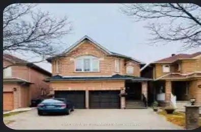 25 Golden Eagle Road Brampton Ontario L6R 1Z4