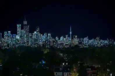 63 St Clair Avenue Unit# Suite 1002 Toronto C02 Ontario M4V 2Y9