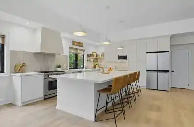 17 Mill Street East Gwillimbury Ontario L0G 1M0