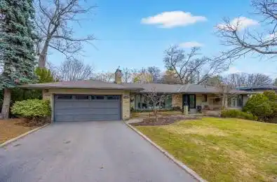 1561 Pinetree Crescent Mississauga Ontario L5G 2S9